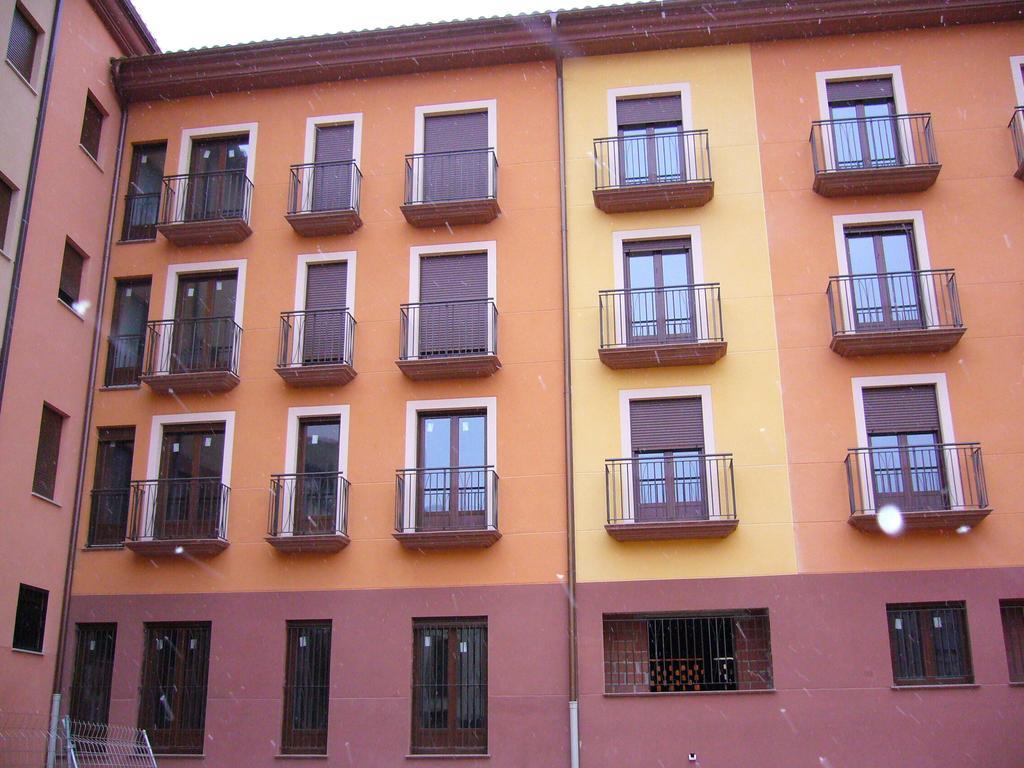 Apartamentos Puerta Muralla Teruel Pokoj fotografie